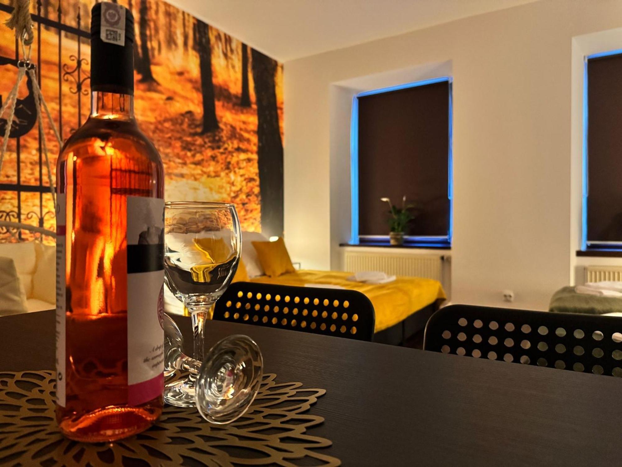 Pokoje Z Widokiem Na Wieze Walbrzych Bagian luar foto
