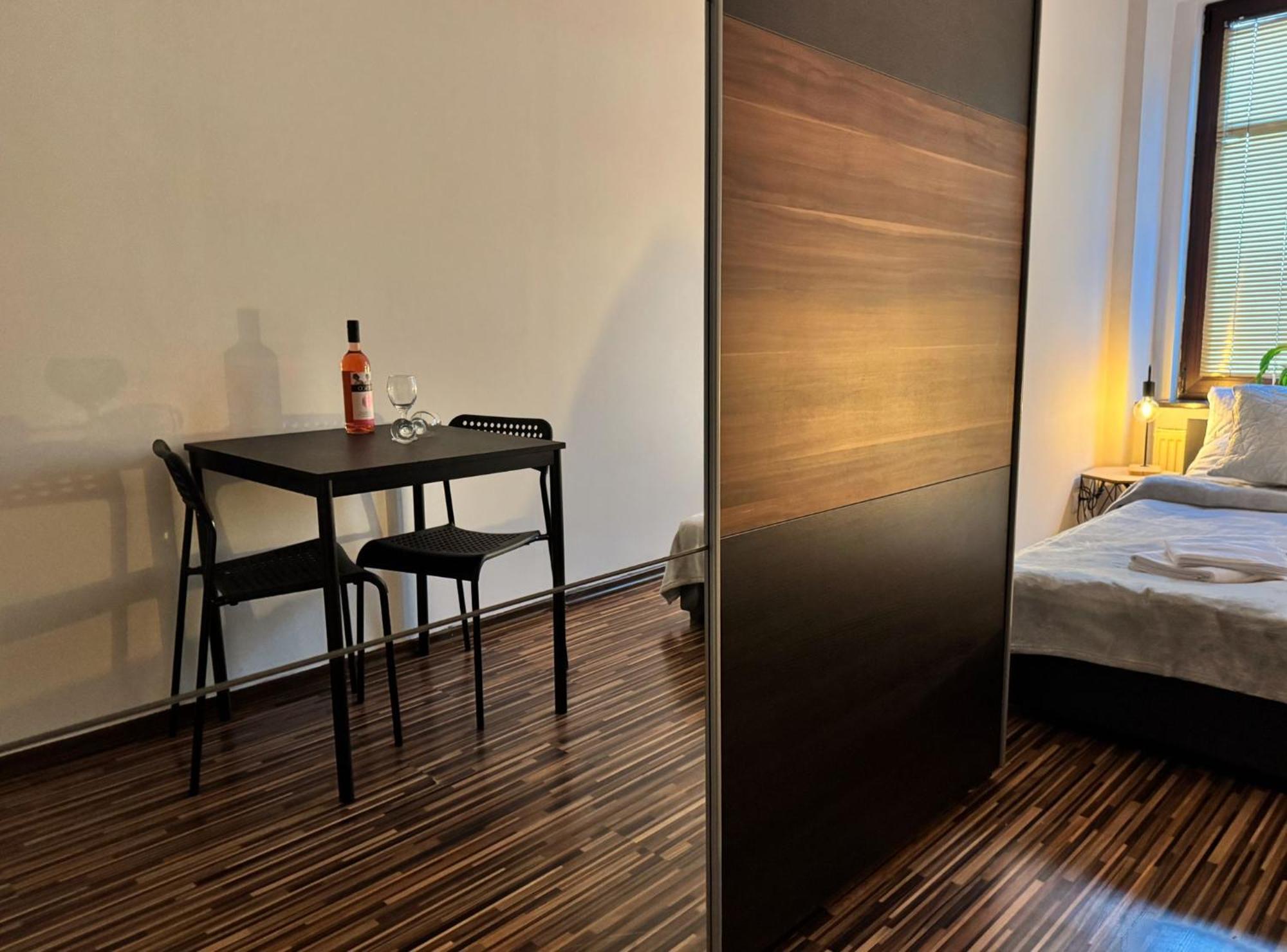 Pokoje Z Widokiem Na Wieze Walbrzych Bagian luar foto
